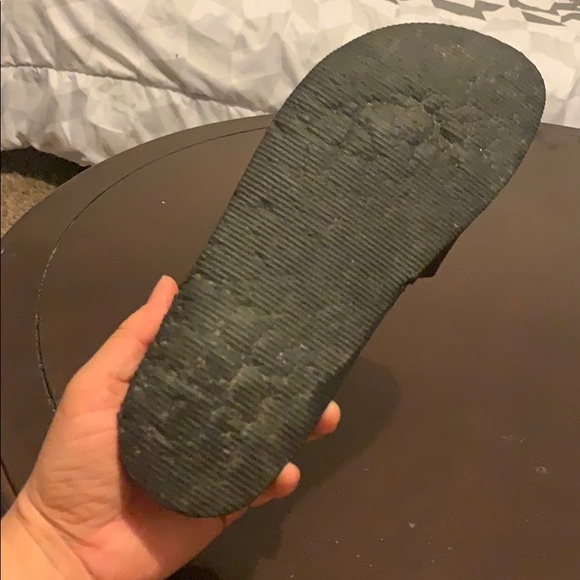 Sandals - Picture 3 of 3